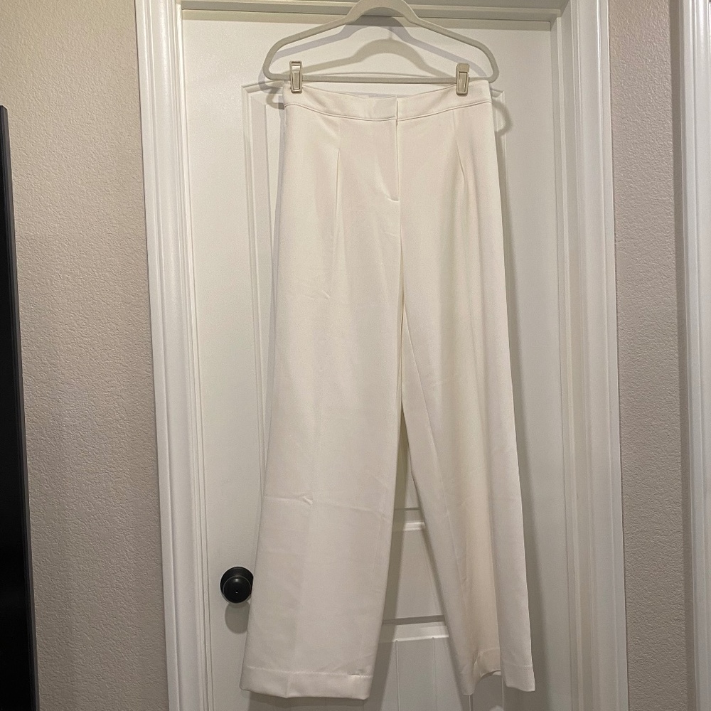 White House Black Market Wide Leg Pants NWT Size 8 Long